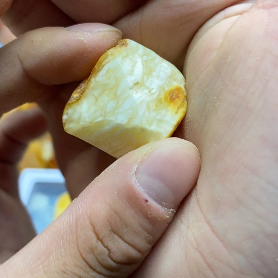 定制琥珀未镶嵌传世琥珀蜜蜡定制