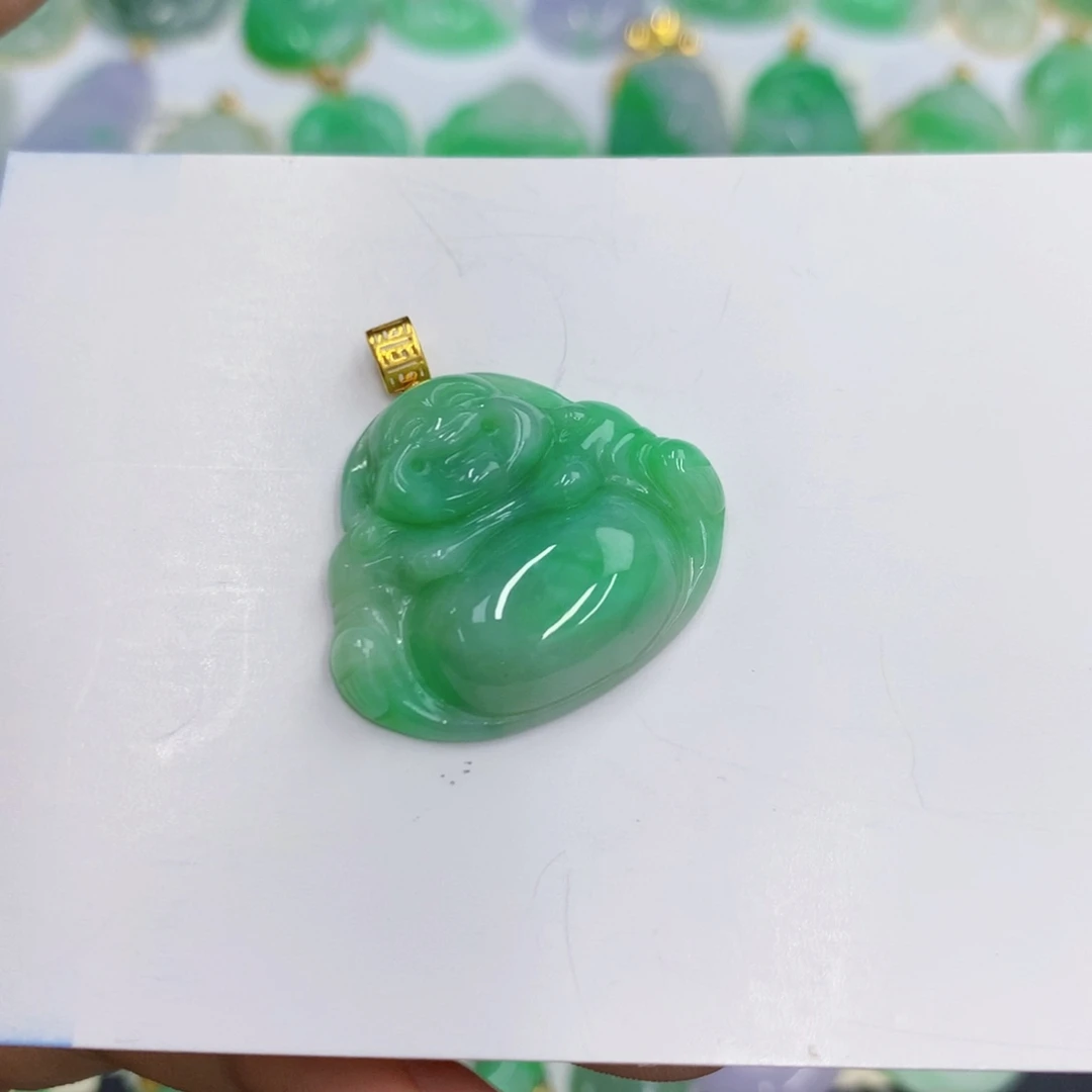 翡翠18K金镶嵌颈饰翡翠