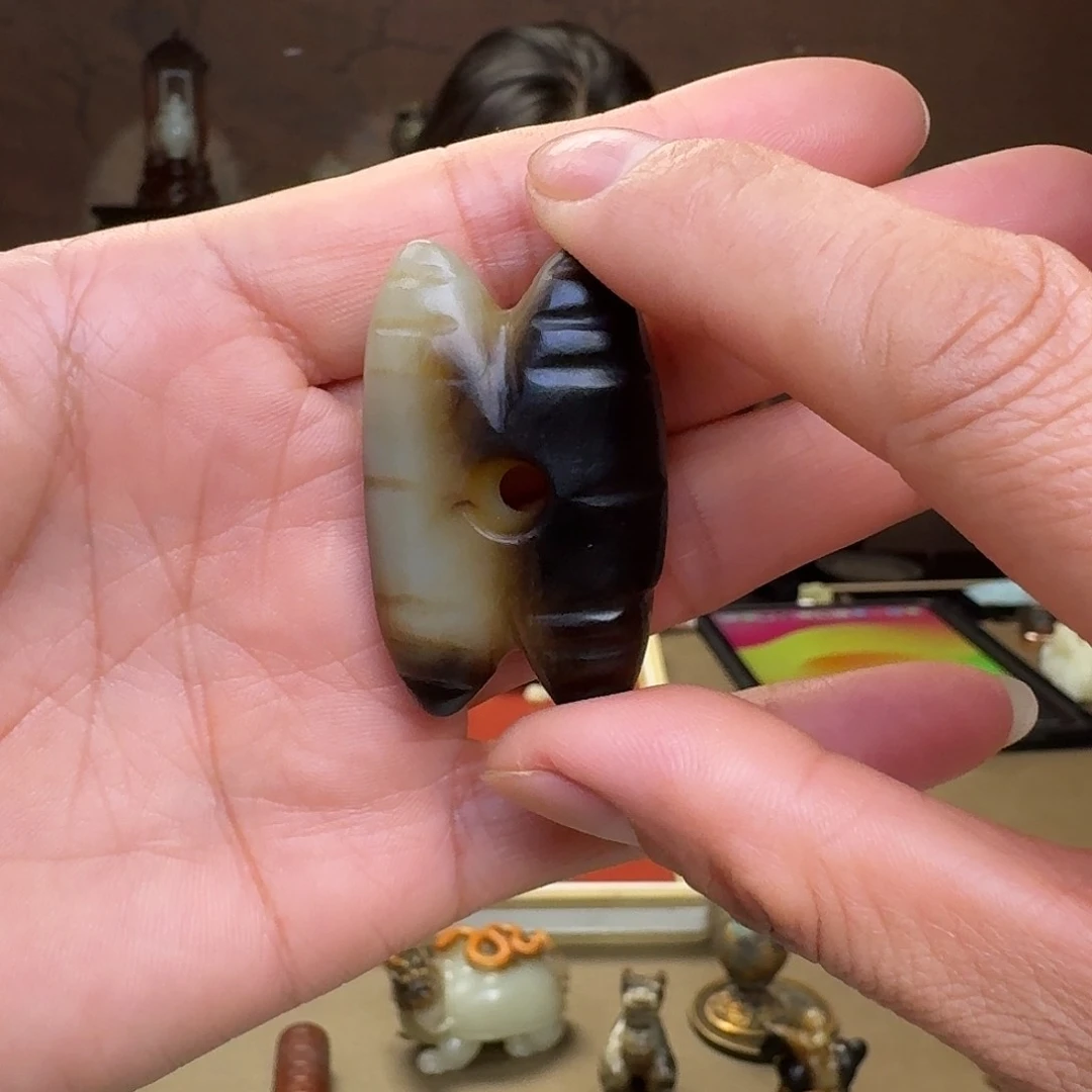 和田玉颈饰未镶嵌隔**叔