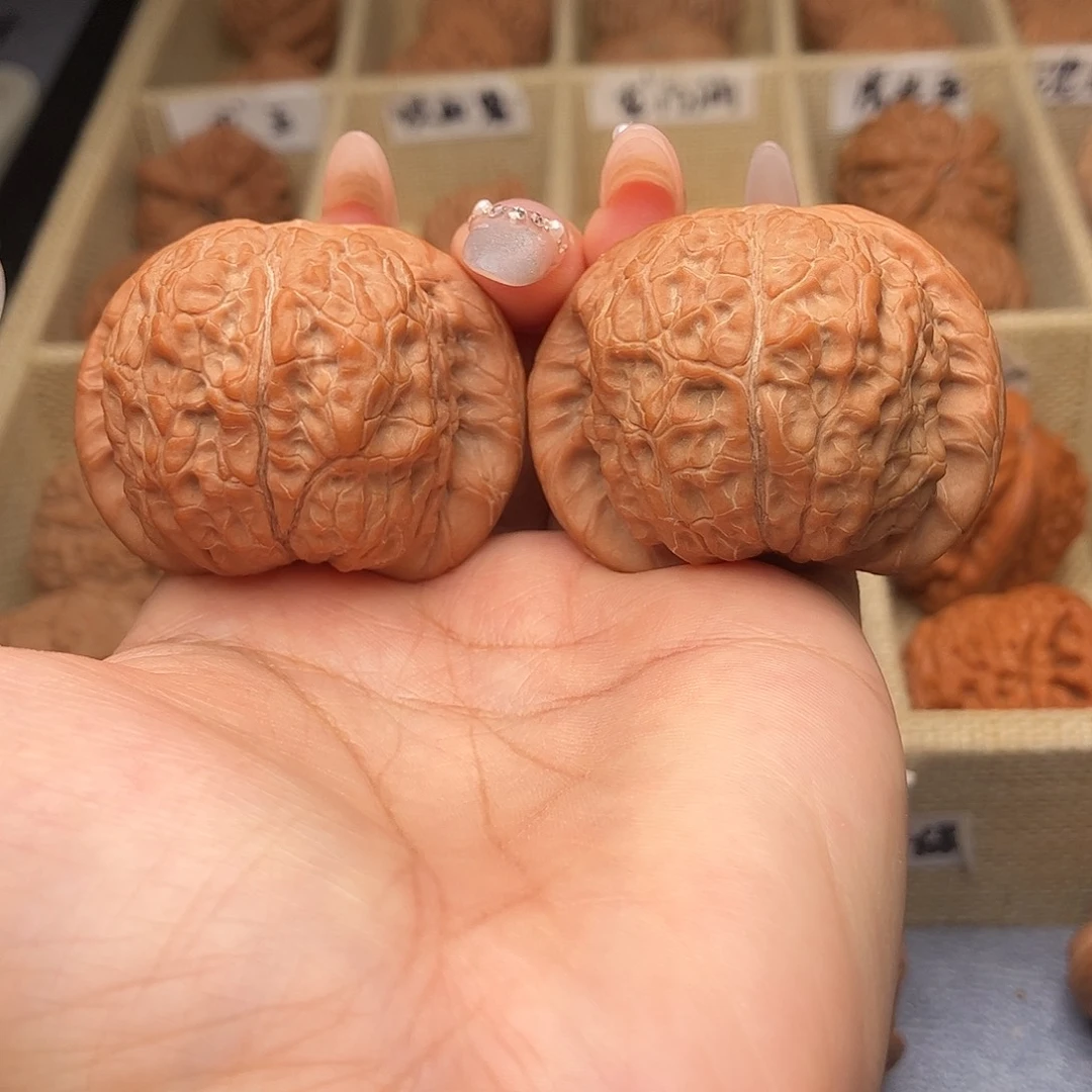 文玩核桃把件血麒麟
