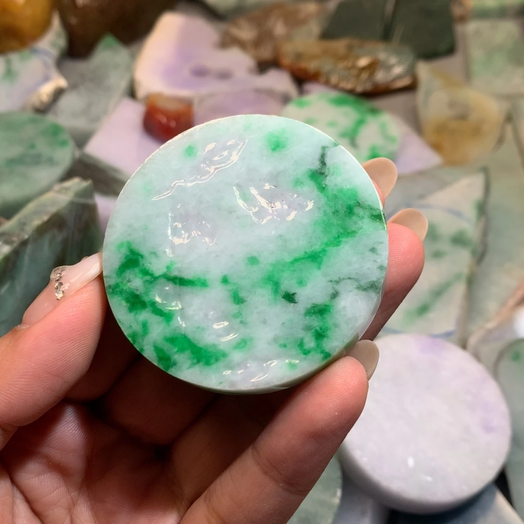 天***心翡翠未镶嵌颈饰翡翠