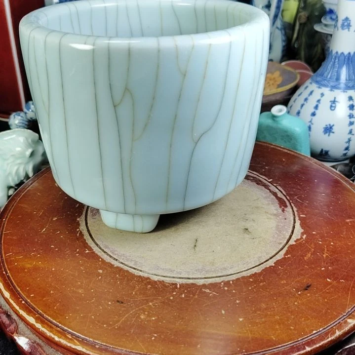 用****3全手工制作的瓷器，