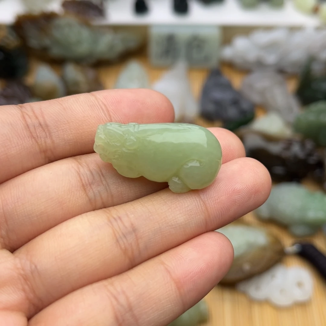 和田玉未镶嵌挂件