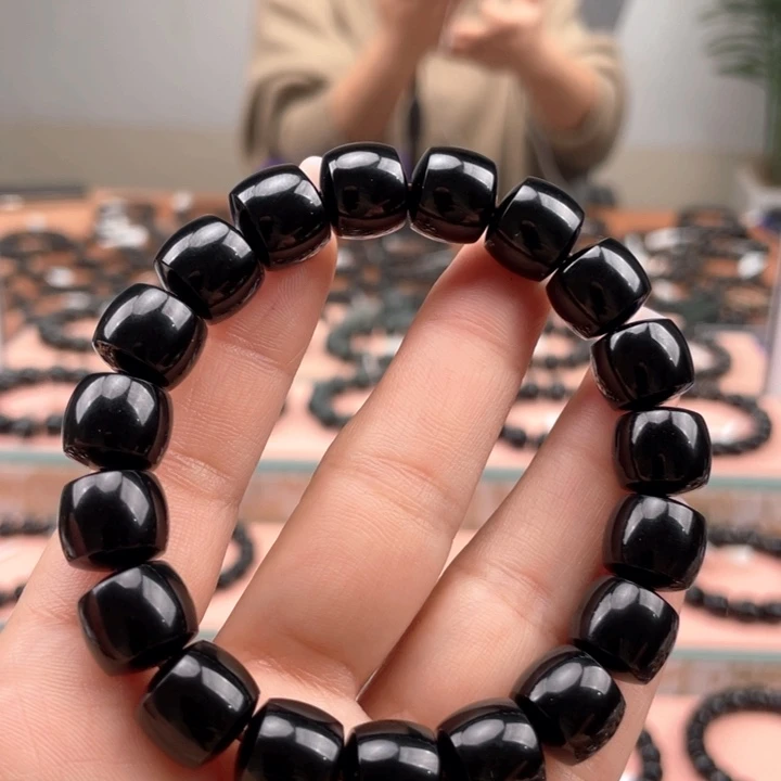 z***c和田玉未镶嵌手链