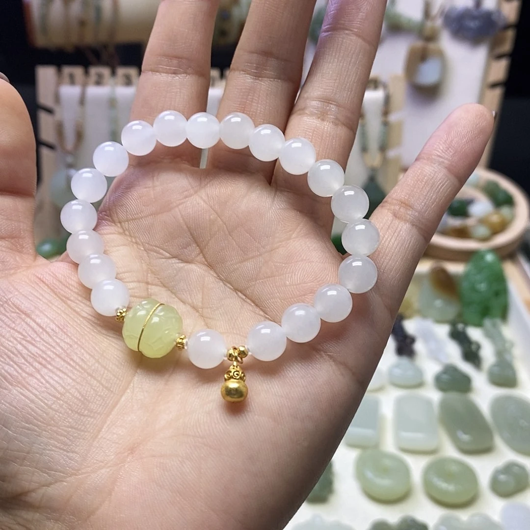 颈饰未镶嵌和田玉梧****雨