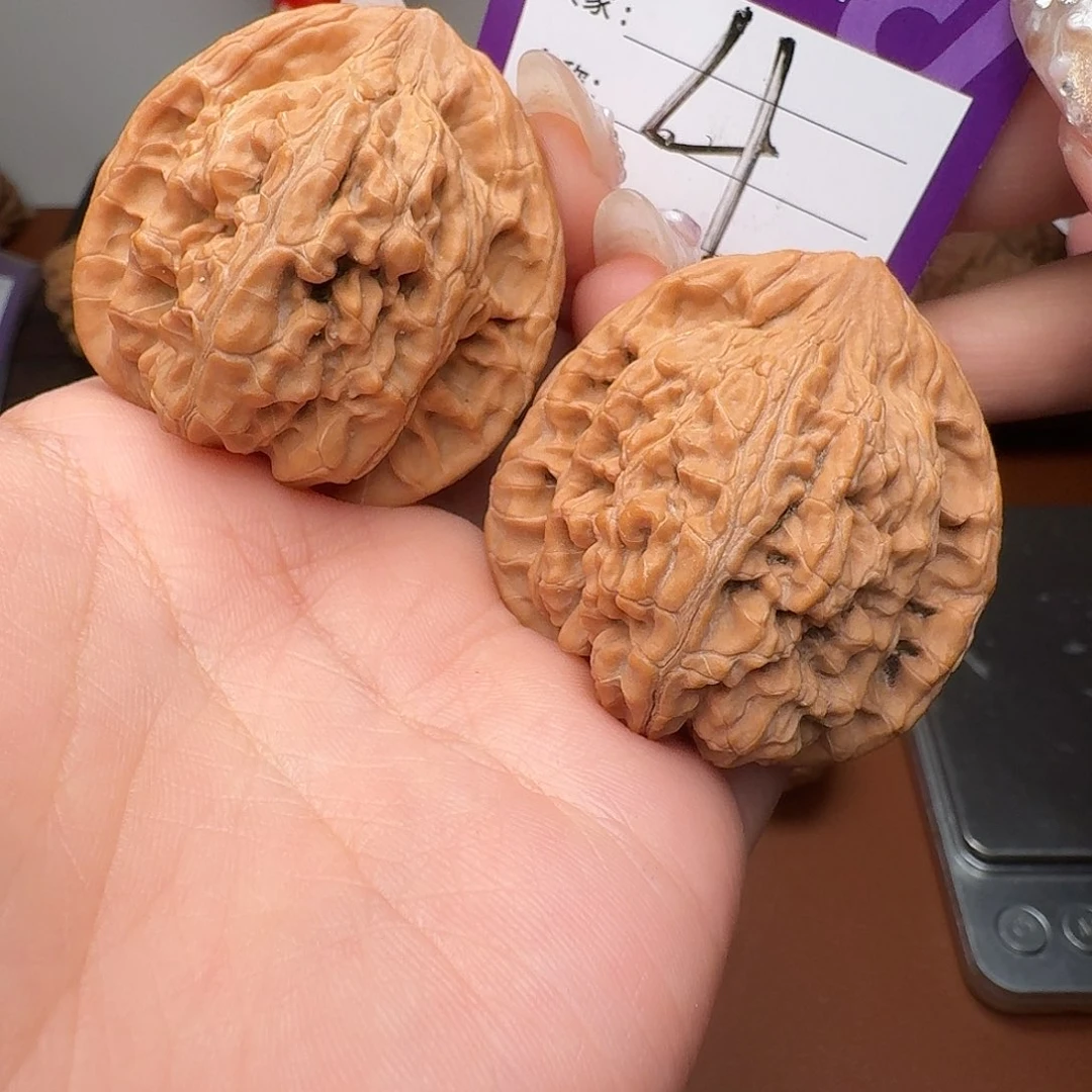 文玩核桃吊坠望月42