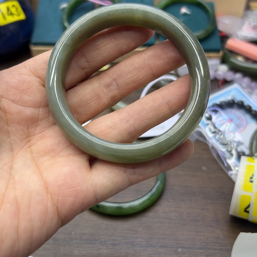 和田玉未镶嵌手镯60.2圈围432