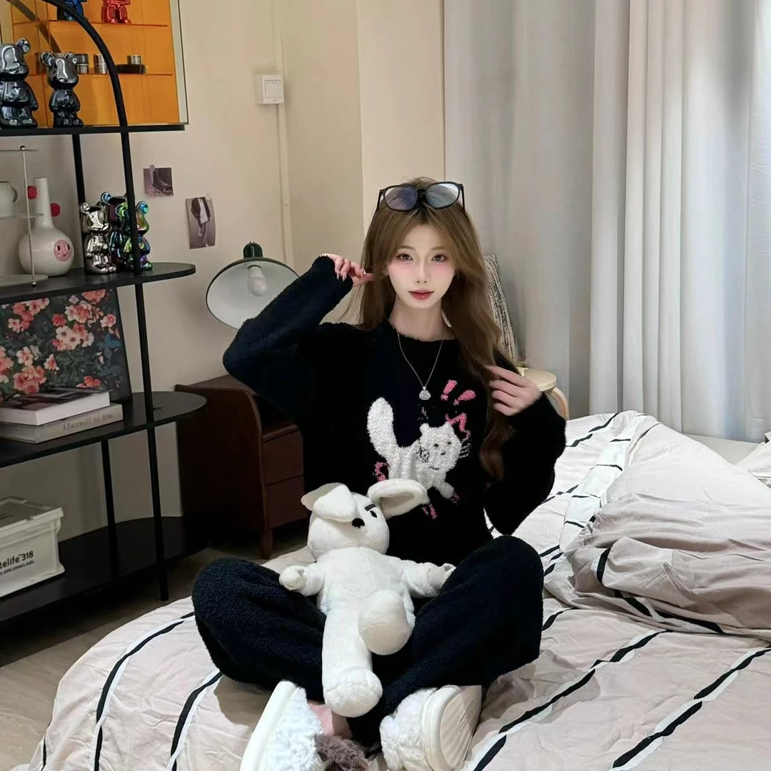 韩版卡通可爱风刺绣加绒加厚睡衣圆领半边绒女冬季款家居服套装款