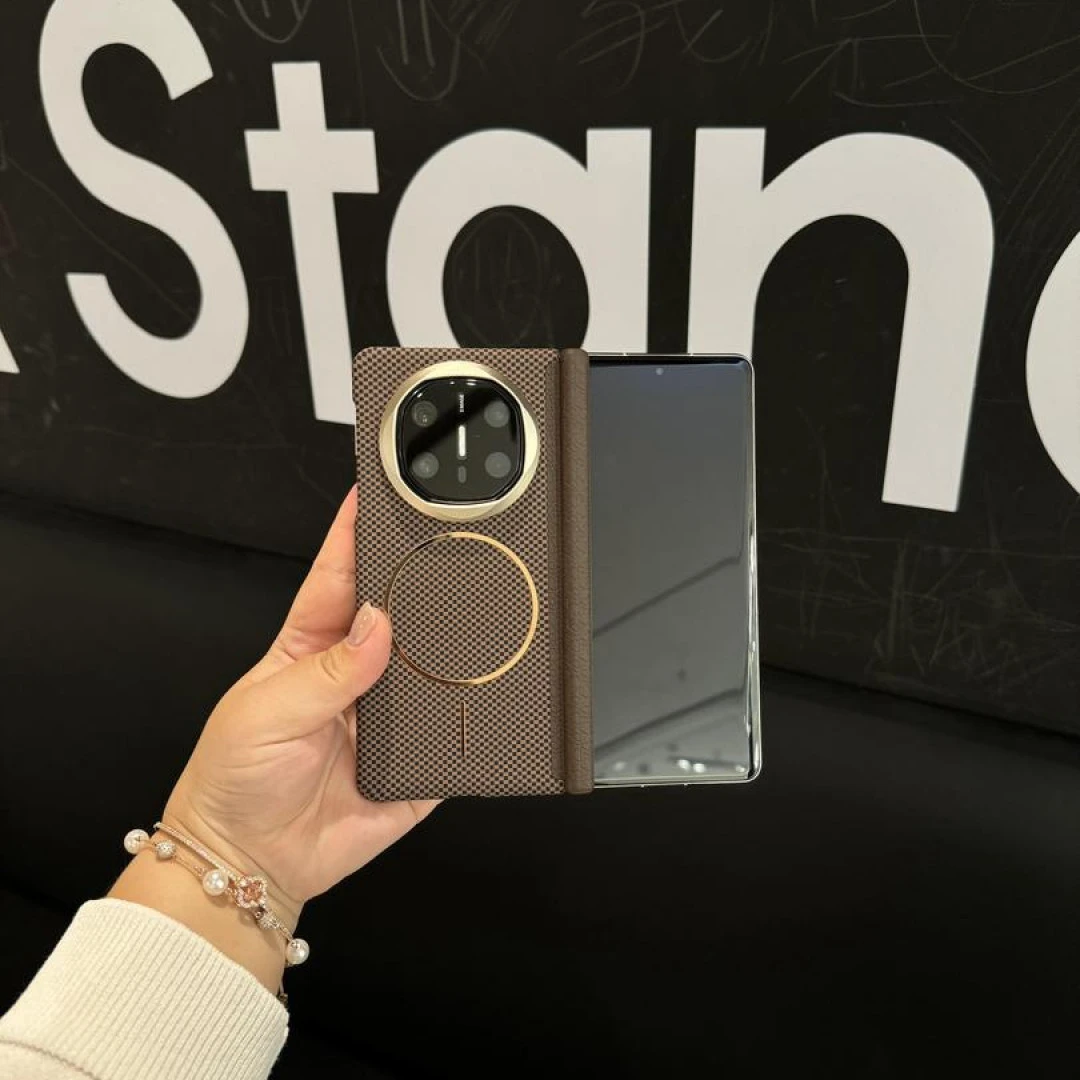 适用于华为Matex6/Matex5碳纤纹理磁吸中轴折叠手机壳高档商务