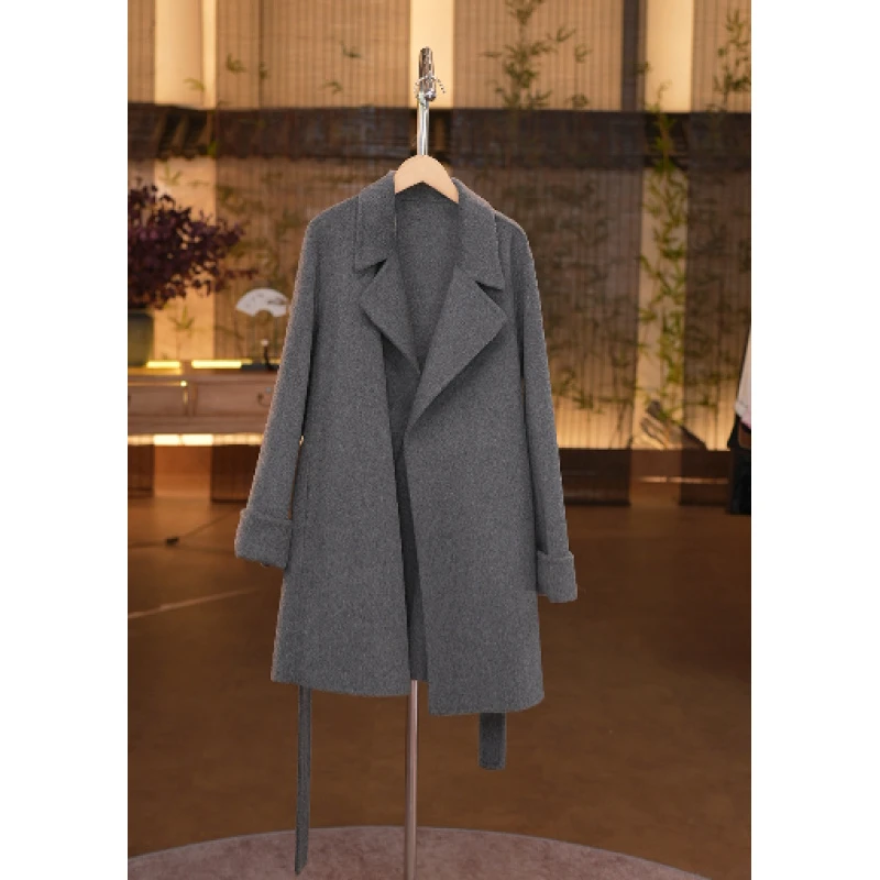 气质显瘦系带翻领中长款大衣 2039