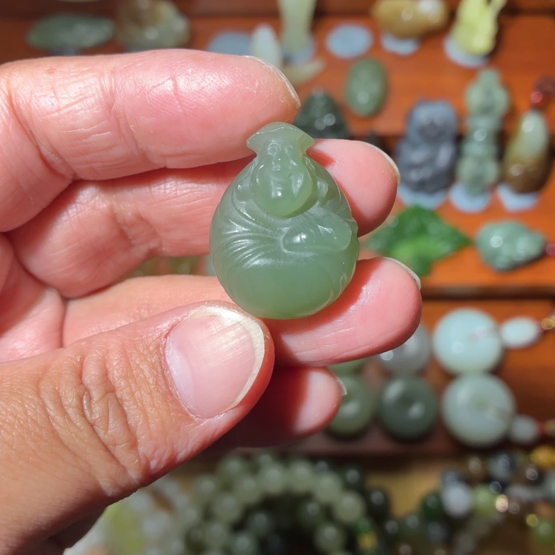 和田玉未镶嵌吊坠(不含链)