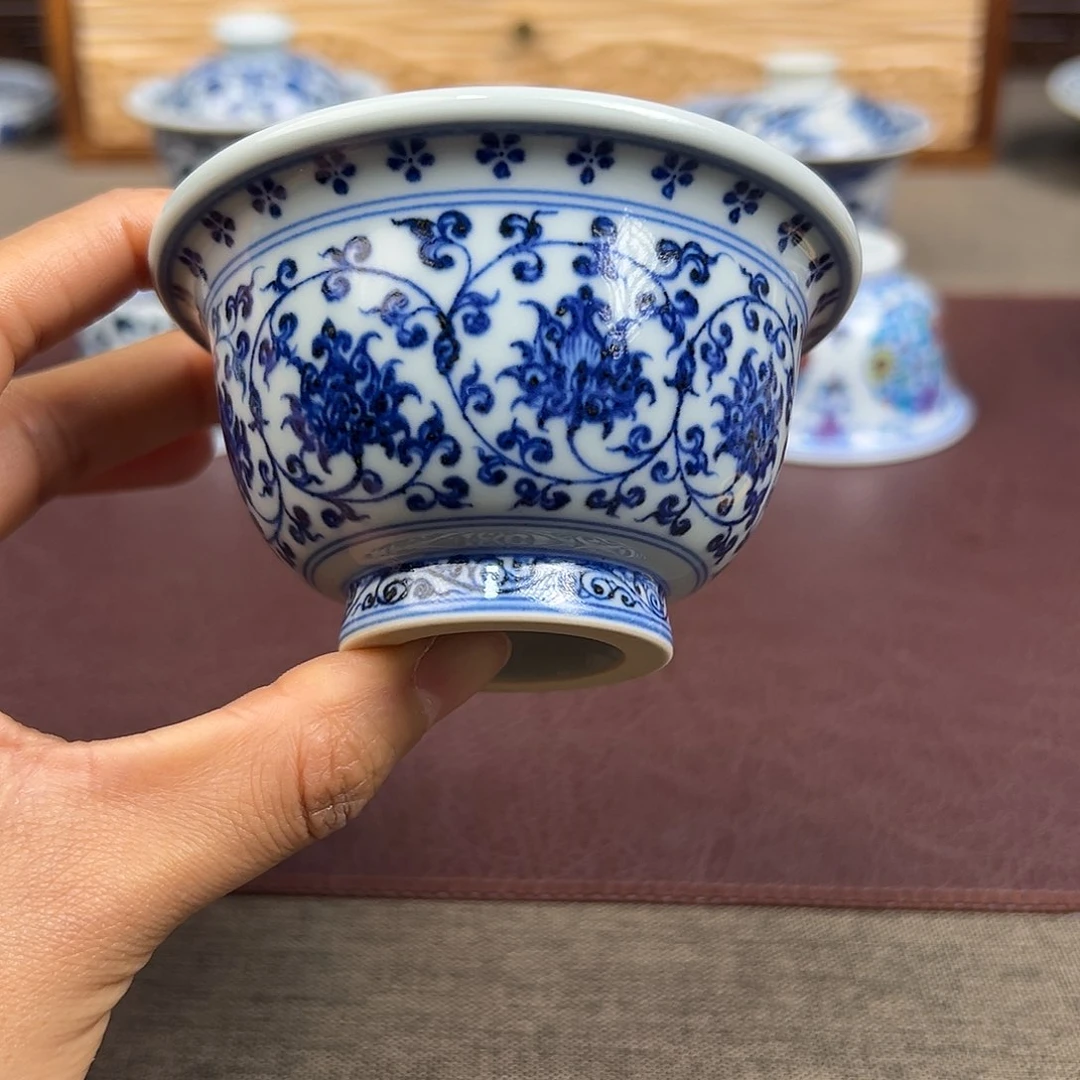 摆件景德镇缠枝花卉压手杯