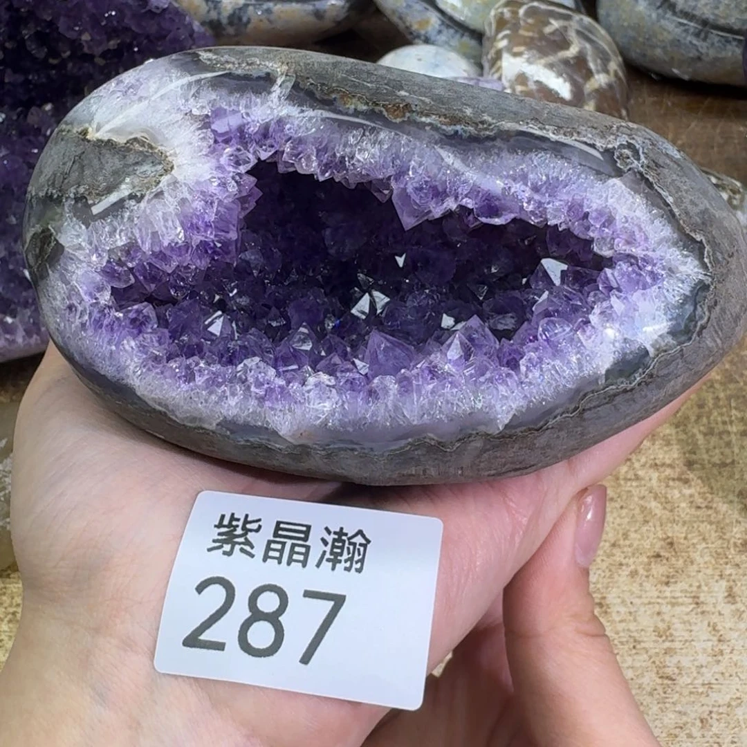 未镶嵌水晶大型摆件（非配饰）