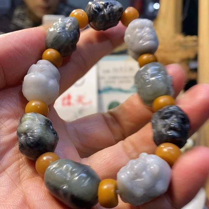 和田玉（糖玉）未镶嵌颈饰