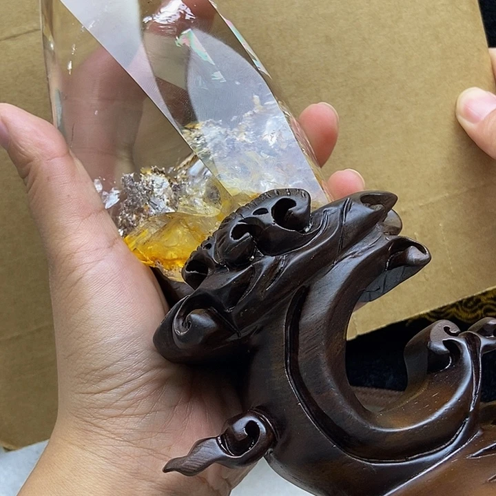 阿***林未镶嵌大型摆件（非配饰）水晶