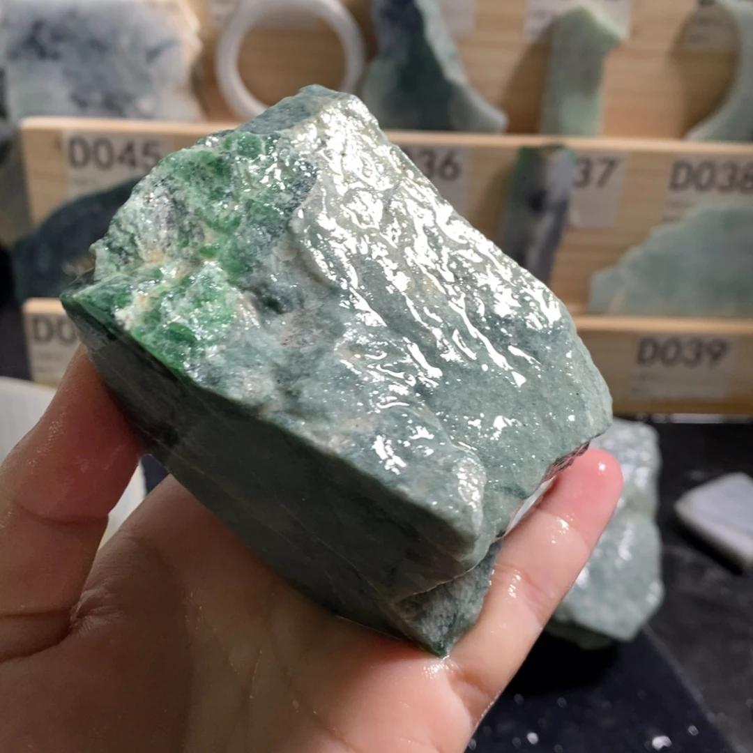 颈饰未镶嵌翡翠天然翡翠