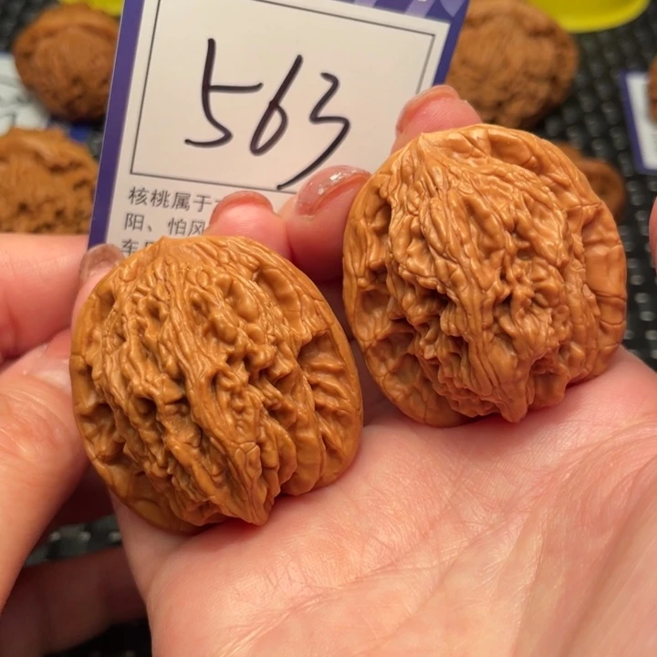文玩核桃把件39虎头563