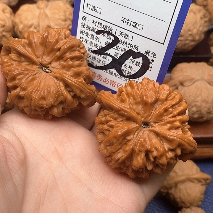 桃核吊坠官帽狮子头52