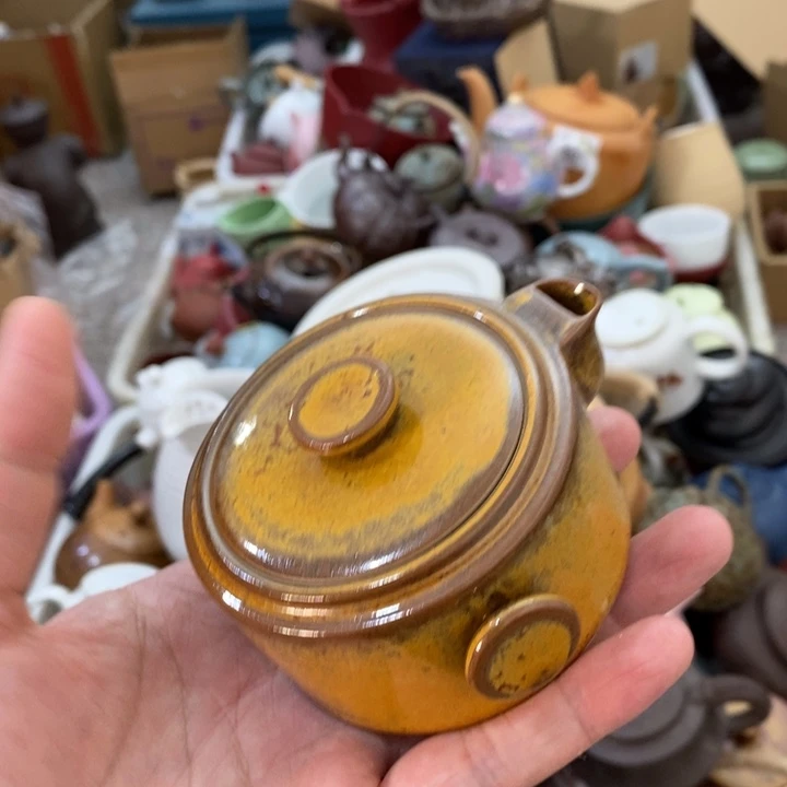 陶瓷艺术品及陶瓷壶