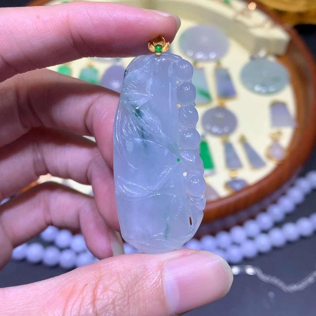 翡翠吊坠(不含链)18K金镶嵌