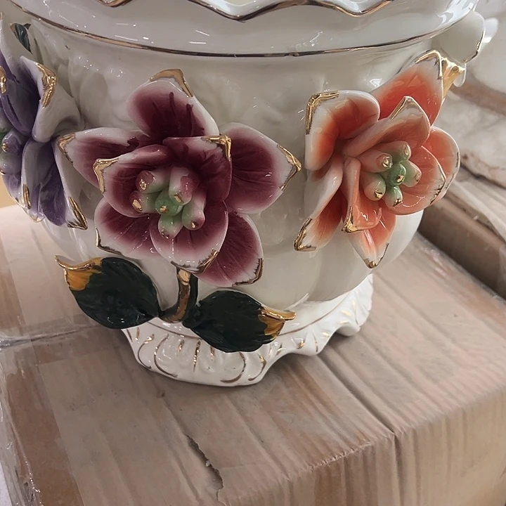 瓷片瑕。。。。。。。。。。。。。。。