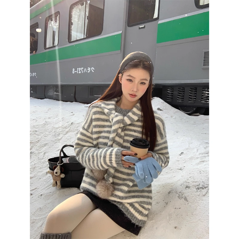 【水星纪念】毛衣 秋冬季时尚百搭条纹设计圆领拼接长袖毛衣Y86175