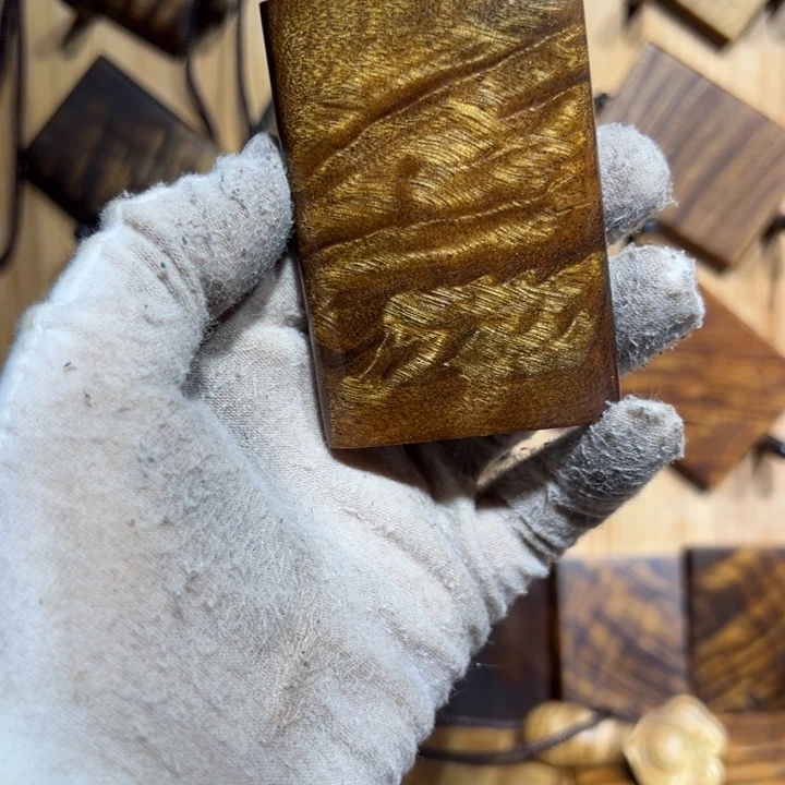 三**?小叶桢楠无事牌挂牌