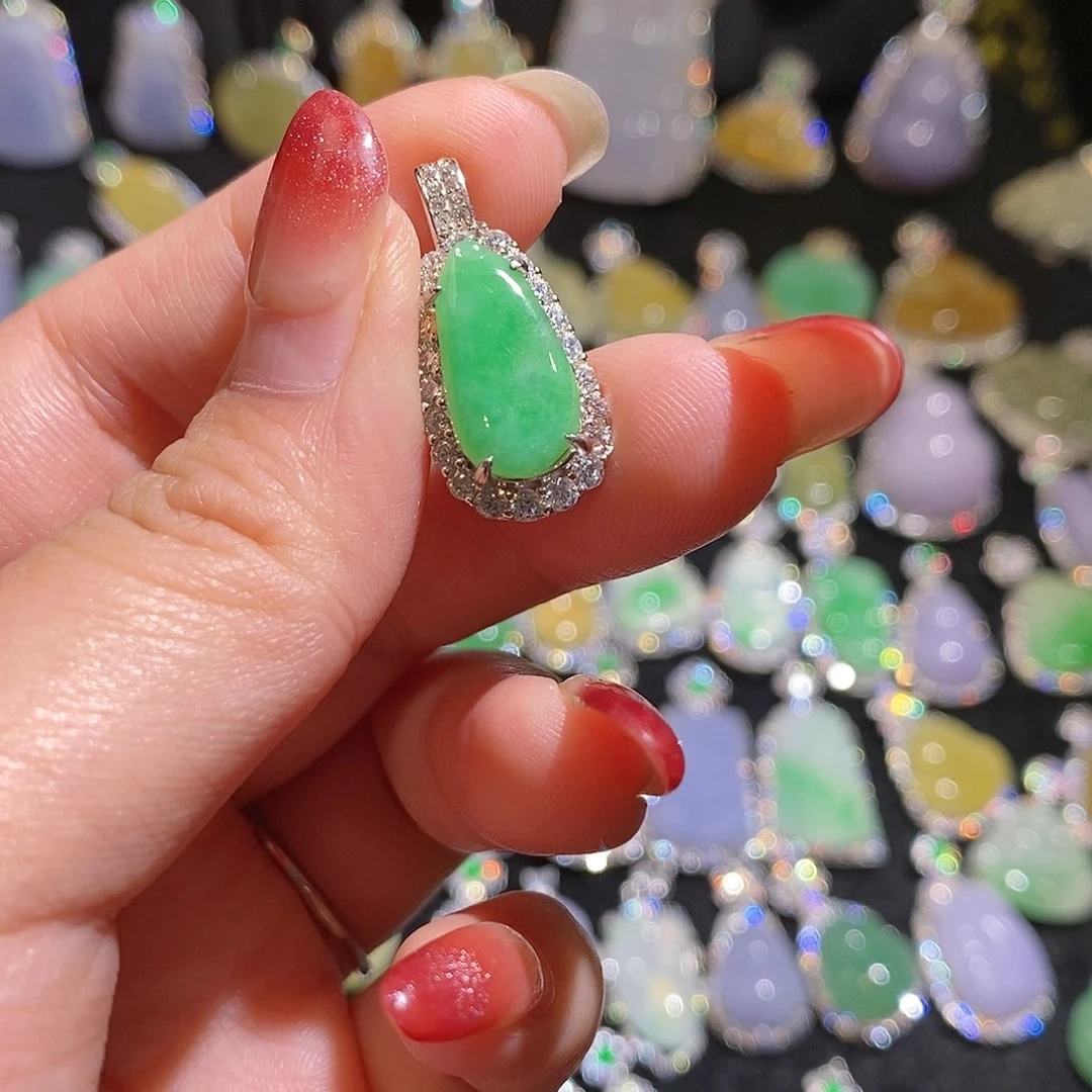 翡翠银S925镶嵌颈饰天然翡翠