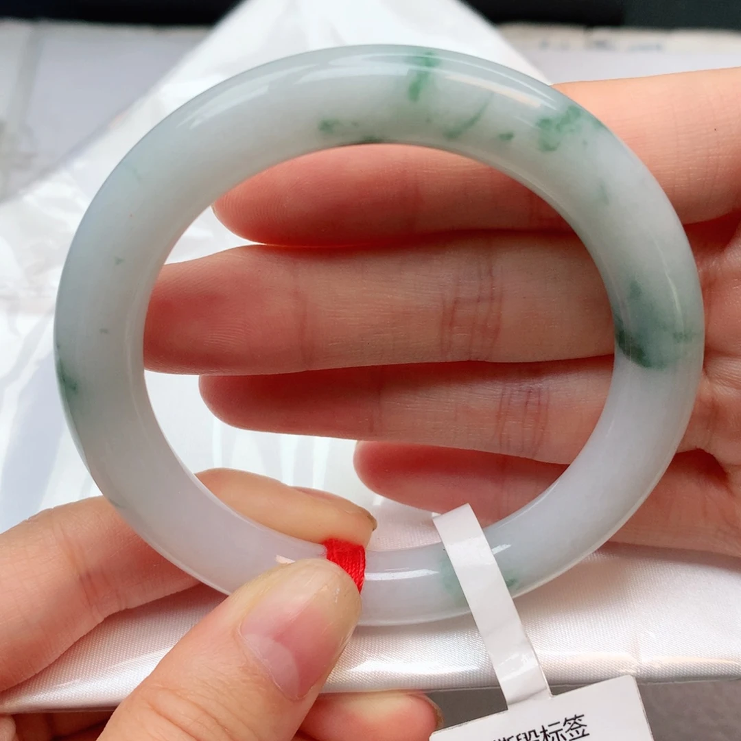 翡翠手镯未镶嵌翡翠手镯53圆