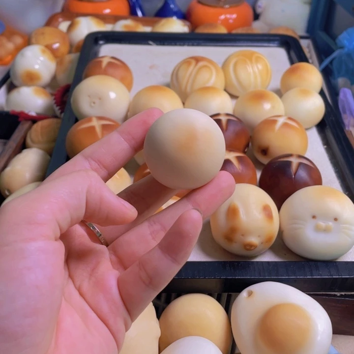 吊坠菩提根/象牙果石****?
