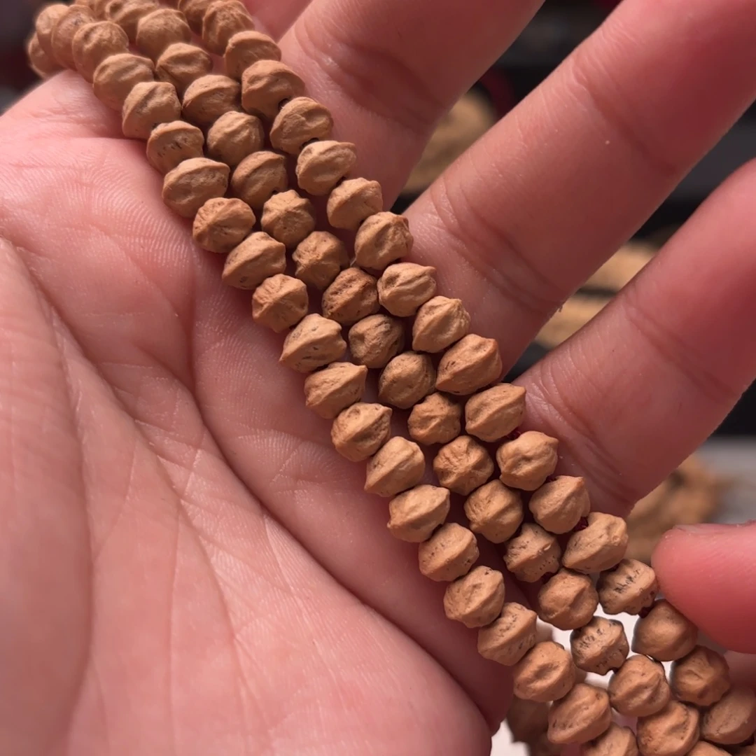 诺***诺柏香籽/百香籽吊坠