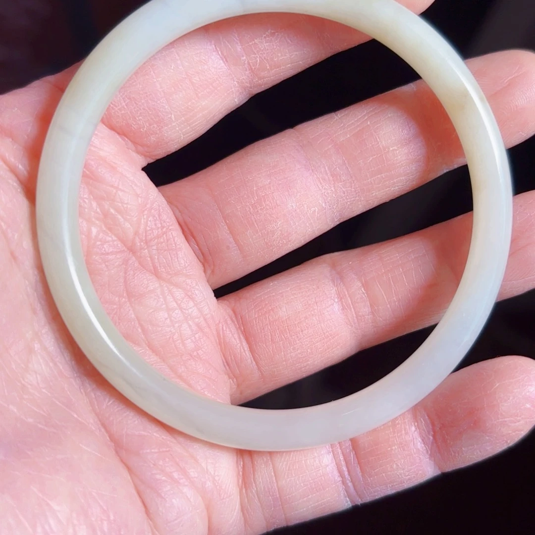 和田玉手镯未镶嵌金*