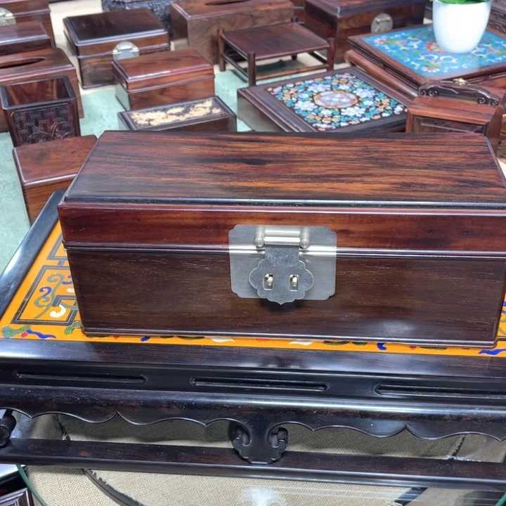 紫檀木类成套家具