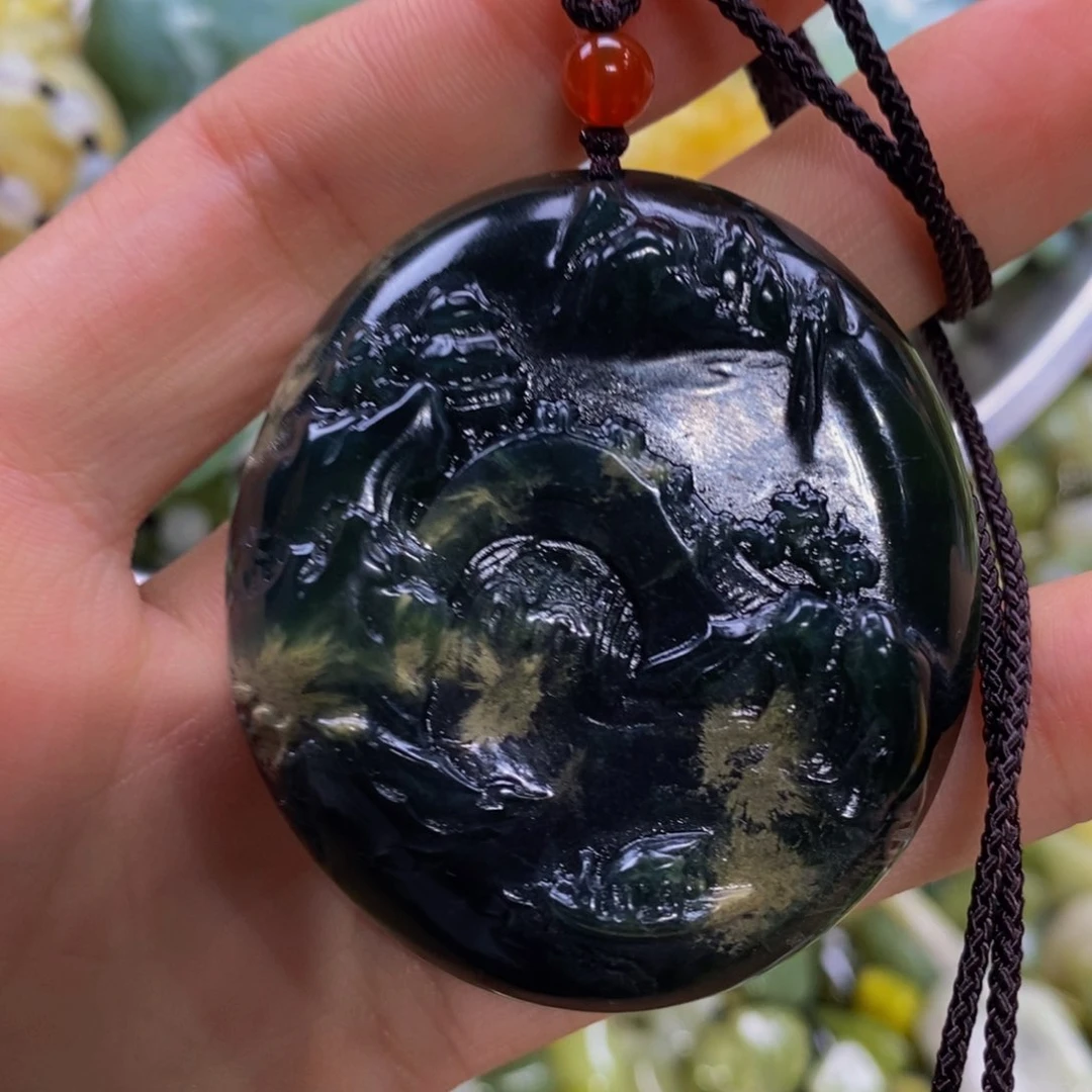 蛇纹石玉吊坠未镶嵌