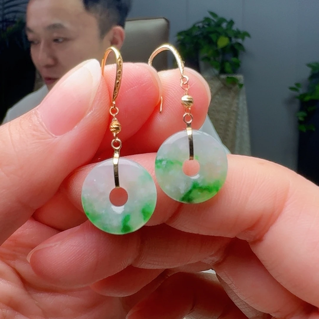 翡翠18K金镶嵌耳饰天然