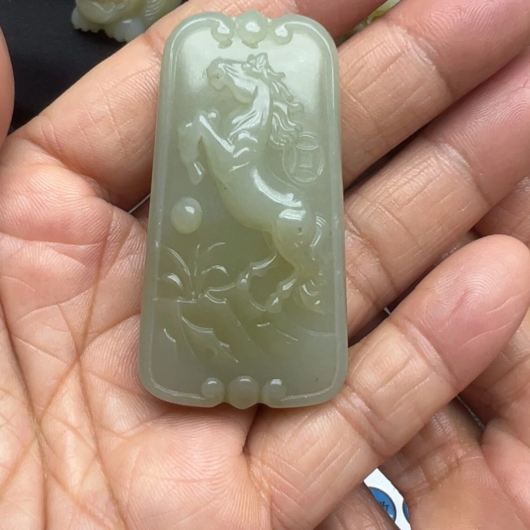 和田玉（糖玉）未镶嵌吊坠(不含链)