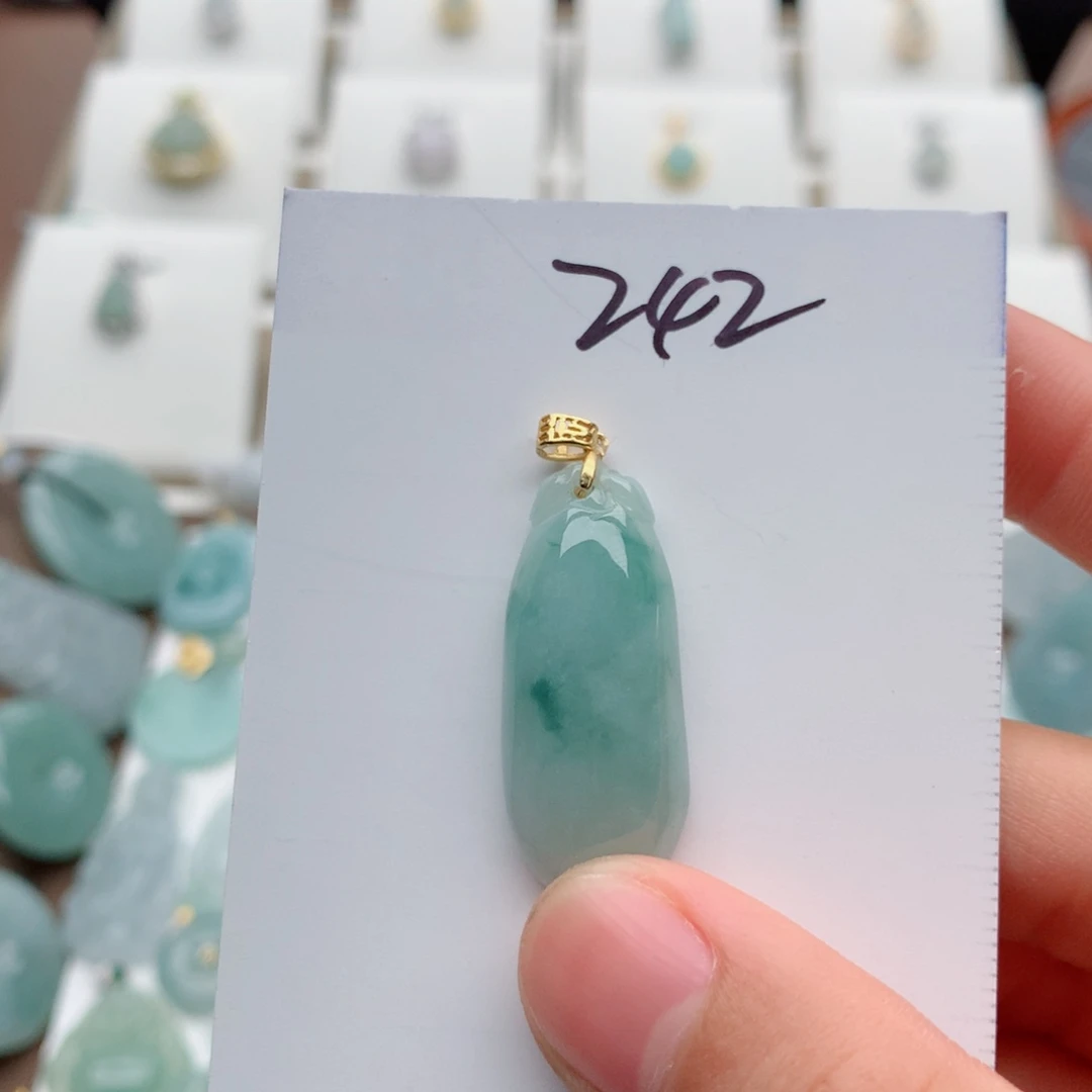 翡翠银S925镀金镶嵌颈饰吊坠