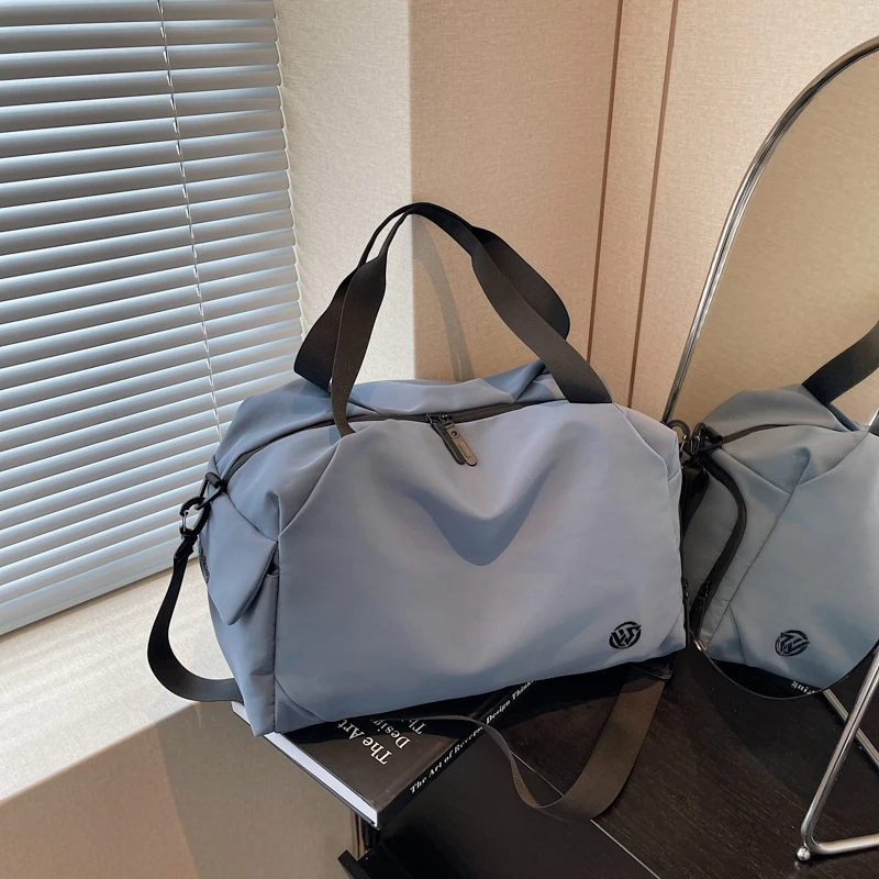 2025秋新款大容量短途手提旅行包男女款轻便出行运动行李袋健身包