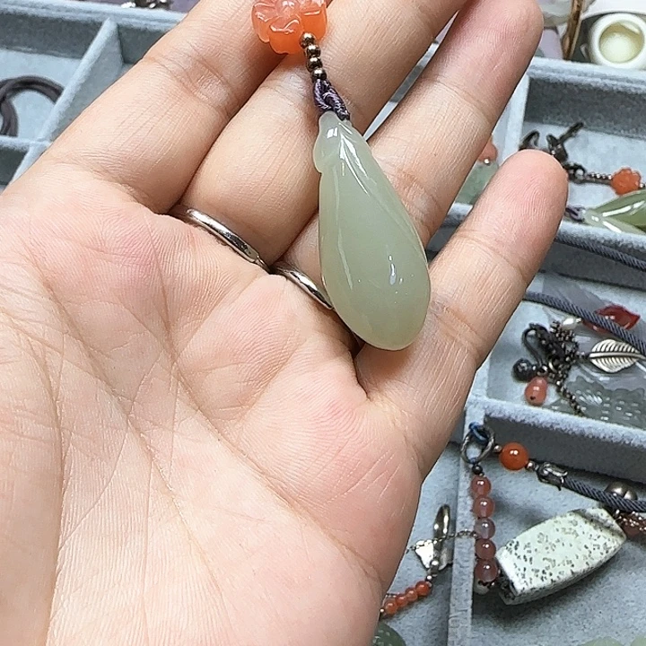 幸***气颈饰未镶嵌和田玉