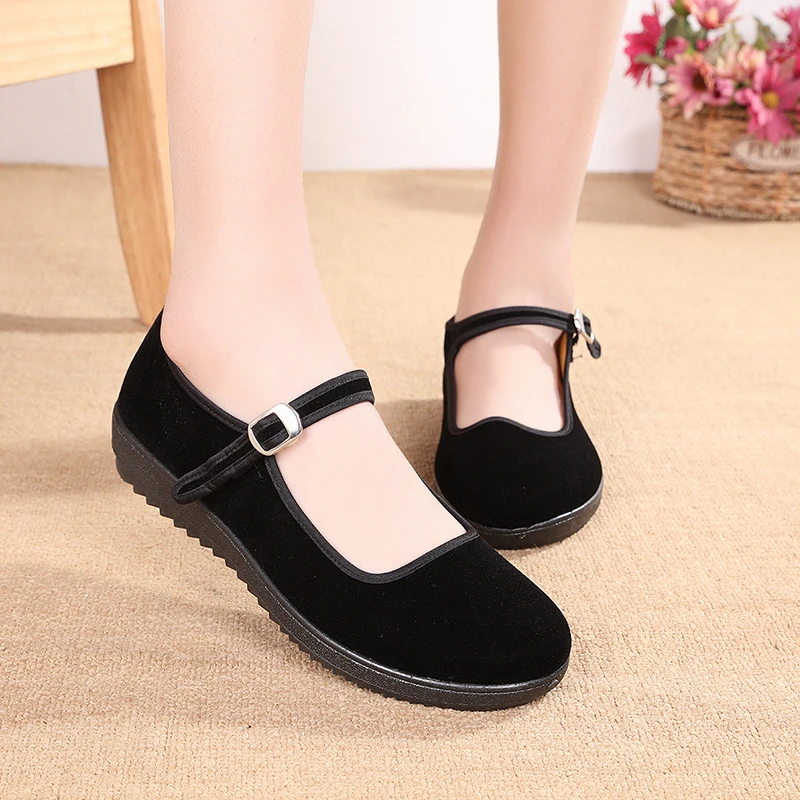 新款女士黑色软底妈妈一脚蹬平底便宜酒店广场舞工作鞋老北京布鞋