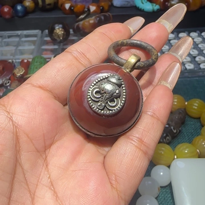 未镶嵌颈饰玛瑙/玉髓