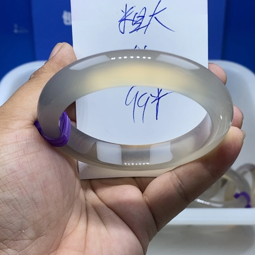 【闪购商品】手镯玛瑙/玉髓未镶嵌不****呀