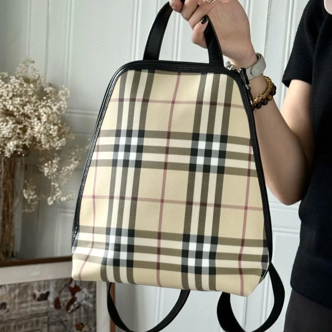 95新 BURBERRY/博柏利 大吉中古/Burberry经典格纹双肩包