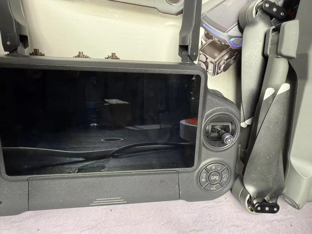 10寸大屏GPS导航智能影像设备畅享便捷出行体验