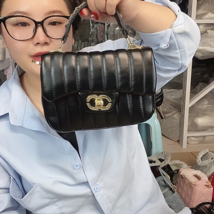 羊剖层皮革PVC时尚潮流时尚