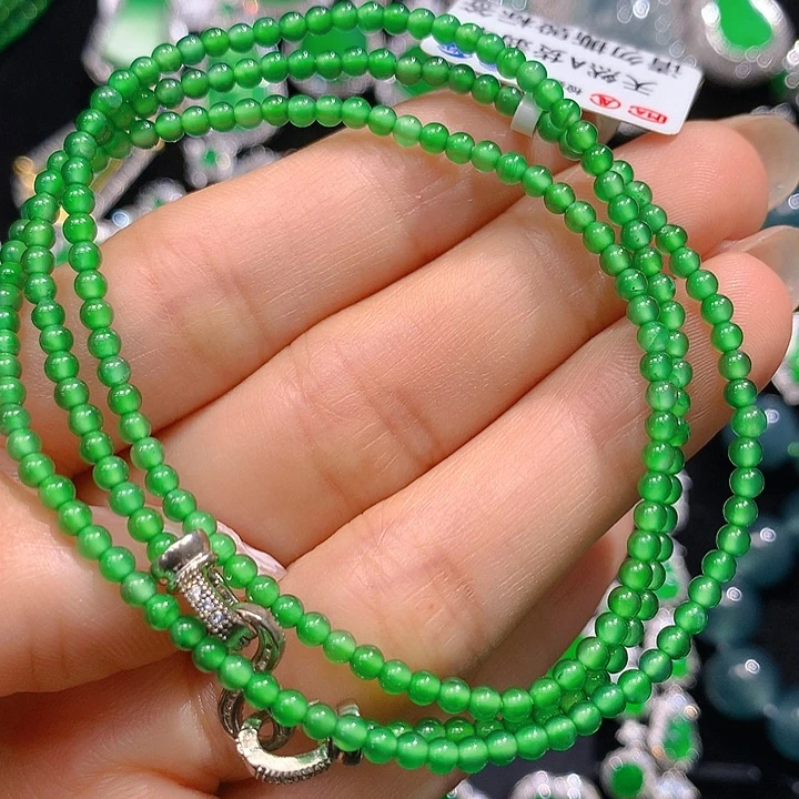 翡翠颈饰未镶嵌翡翠