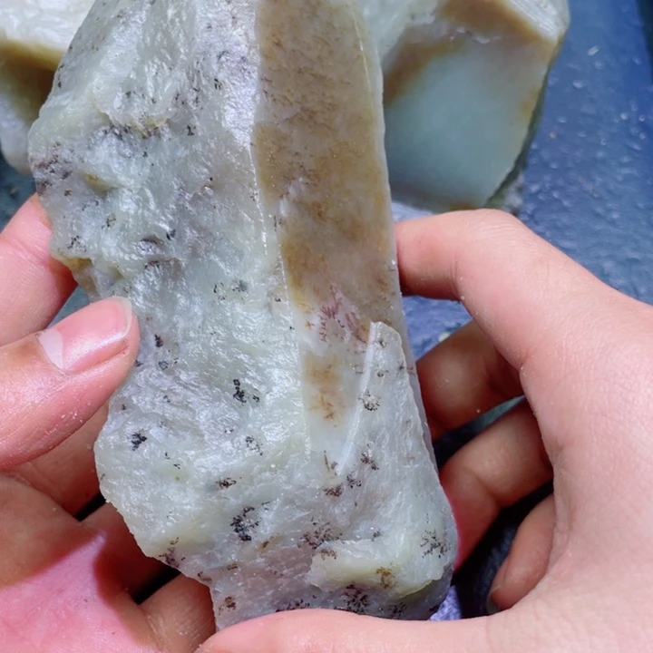 和田玉未镶嵌珠宝半成品