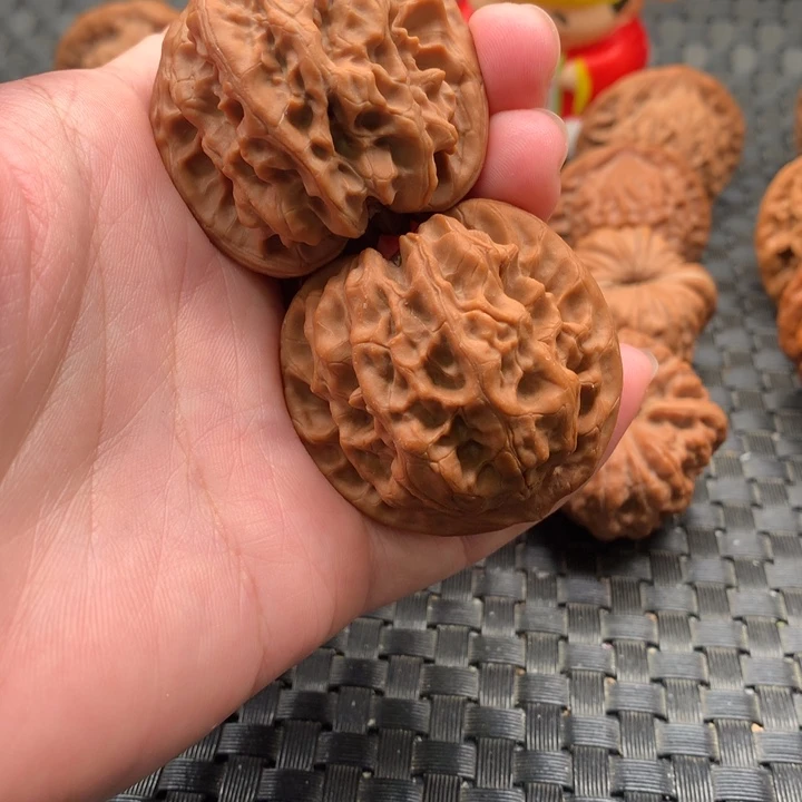 风**记42磐石文玩核桃狮子头
