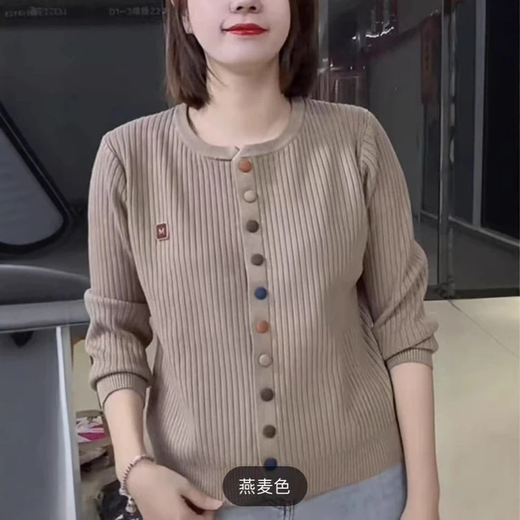 皮尔卡丹妈妈装一件代发夏款春秋新款圆领彩扣洋气毛衣女开衫宽松