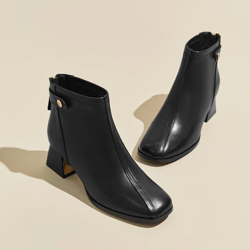 21724  时尚气质百搭时装靴